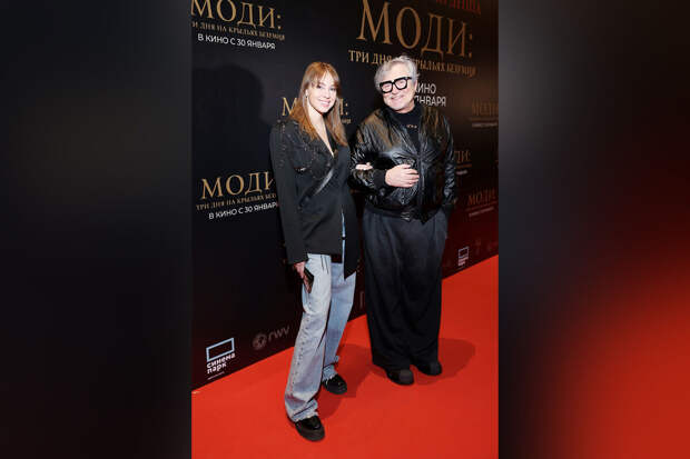 Модель Полина Диброва призналась, что создала клуб для поддержки семьи