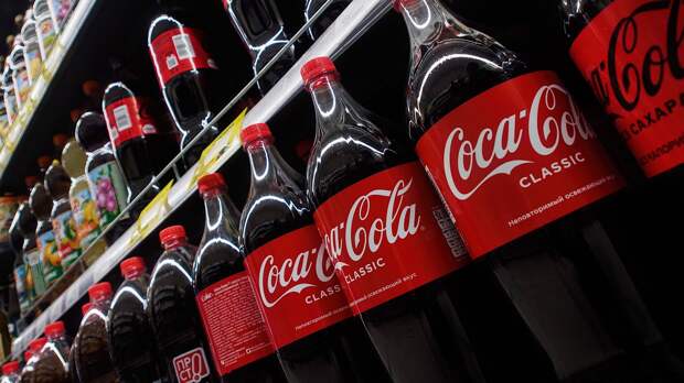 Почему Coca-Cola приостанавливает работу заводов в Мексике