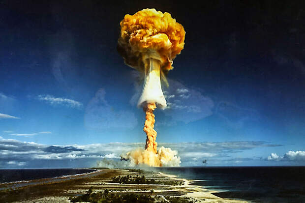 Сенатор Вэнс: из-за решения Байдена США идут к ядерной войне