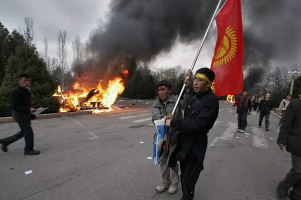 В октябре в Кыргызстане пройдут выборы президента. А после начнется кровавая революция?
