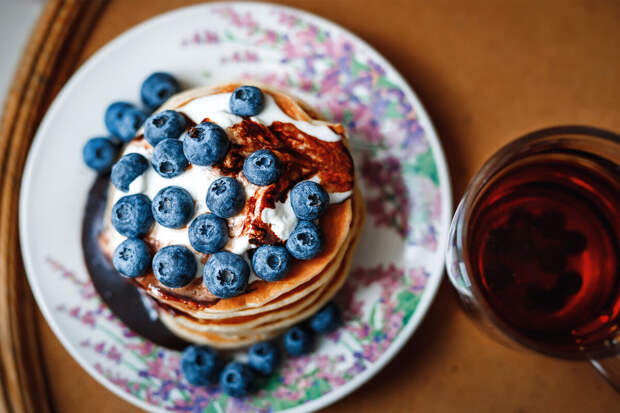 Бармен Коврижных: блины хорошо сочетаются с шампанским и игристыми винами