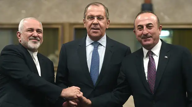 «Поощряем стороны к достижению согласия»: Лавров о созыве конституционного комитета Сирии