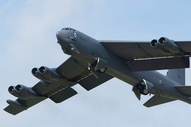 Стратегический ракетный бомбардировщик ВВС США Boeing B-52. Источник изображения: 