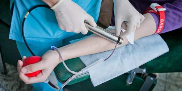 Собянин установил выплаты донорам крови с антителами на COVID-19 / Фото: mos.ru