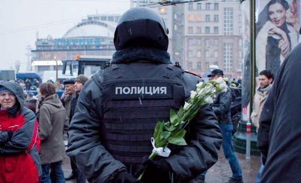 С днем полиции!
