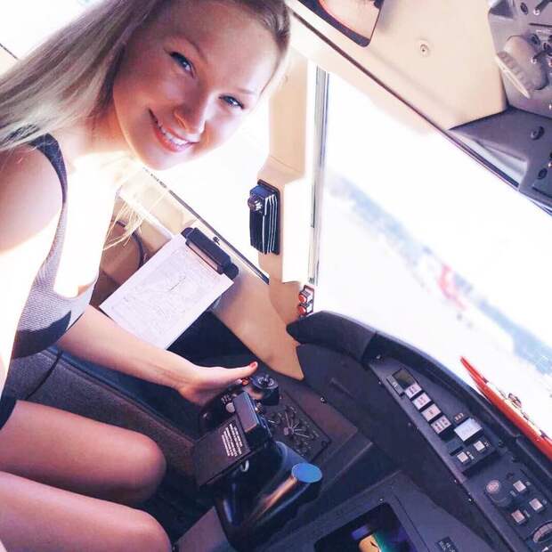 25-летняя пилот из Голландии показала истинную жизнь капитана воздушного судна