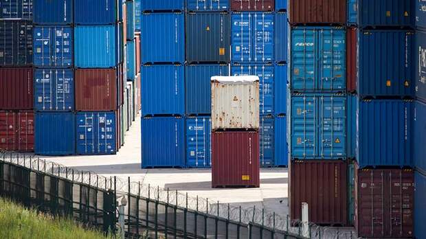 В Китае раскритиковали угрозы о вторичных санкциях за торговлю с Россией