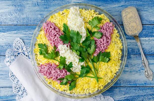 как украсить салат из печени