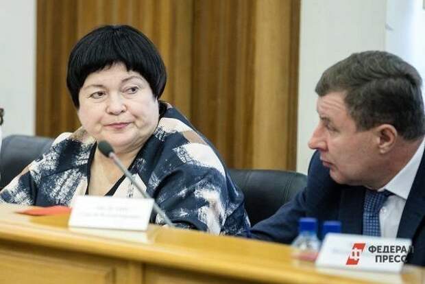 Депутат Елена Дерягина предложила отменить бесплатное питание для младших классов