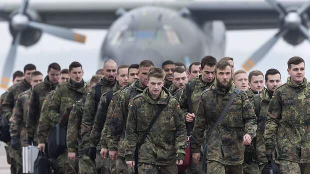 Bild: армии Германии не хватает касок и бронежилетов