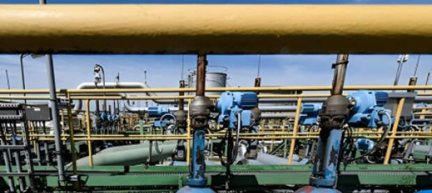 Внутренняя экспансия в действии: ЕС рекомендует Венгрии и Словакии искать альтернативу российской нефти