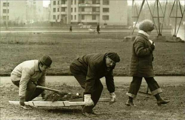 Общественно-полезный труд в СССР