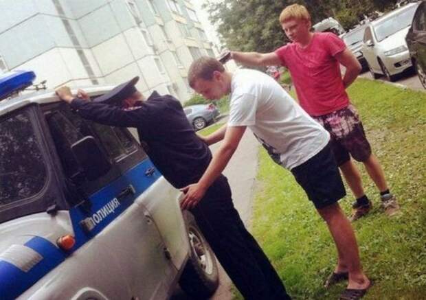 С днем полиции!