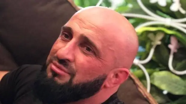 тумсо и дибир борода. дибир борода без бороды. дибиров дибир. дагестанский блоггеры с бородой. дибир борода мем.