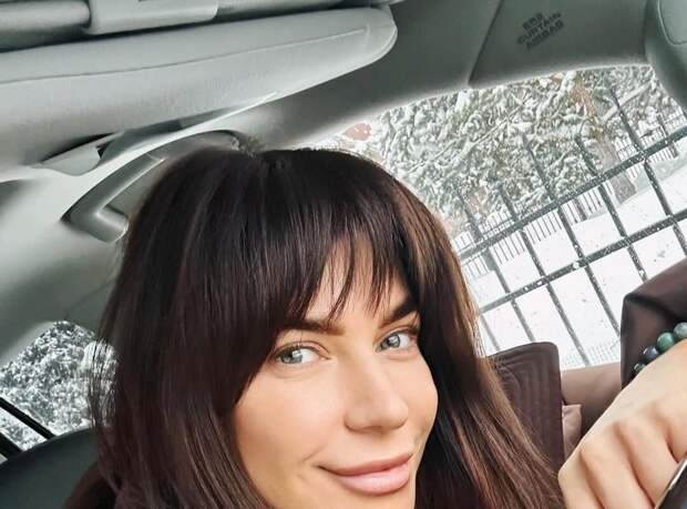 Актриса Екатерина Волкова сделала стрижку и челку