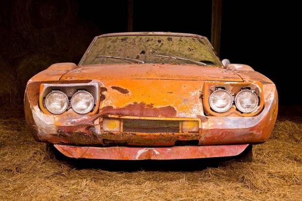 Dodge Daytona простоявший в сарае несколько десятилетий продадут с аукциона Dodge Daytona простоявший в сарае несколько десятилетий продадут с аукциона Charger, daytona, dodge, мускул-кар, находка