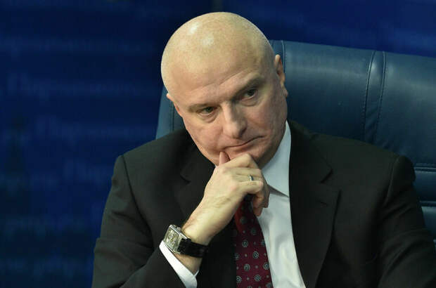 Клишас назвал бессмысленными возможные санкции ЕС в отношении США