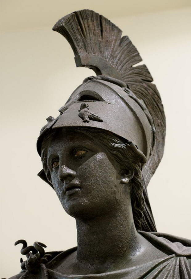 Культ богини Афины существовал в самом большом из античных полисов - в Афинах