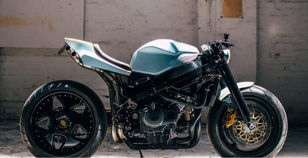 Венли Эндрюс: Ретро-файтер Angry Bird на базе Honda CBR954RR