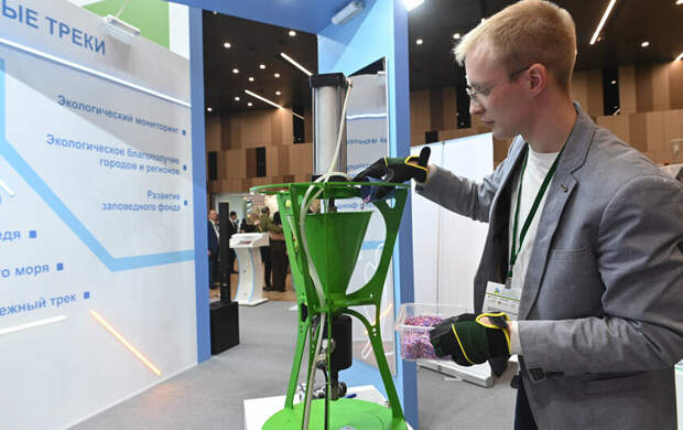 День тюленя, водоробус, корм из мусора: как в Петербурге прошёл форум "Экология большого города"