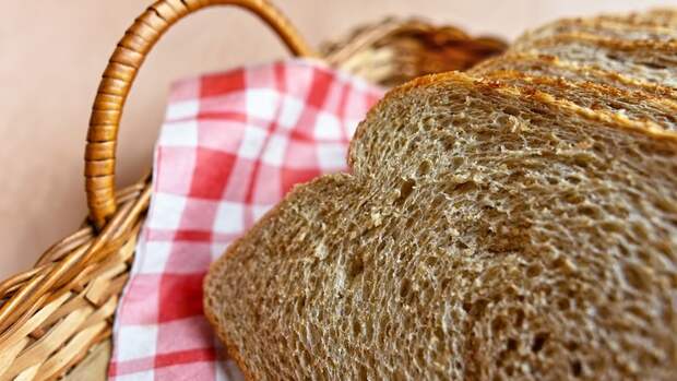 Россияне едят хлеб из зерна для скотины