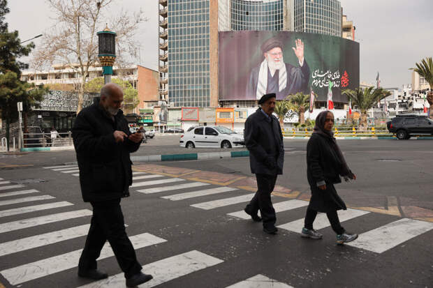 Израиль объявил об уничтожении самолета верховного лидера Ирана. Борт разбомбили прямо в аэропорту