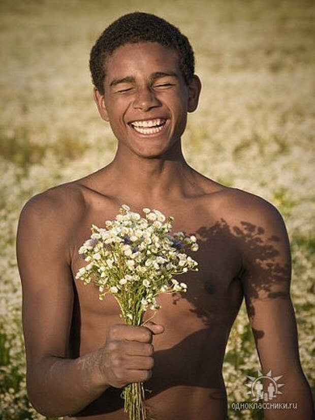 Лена пестрикова стерлитамак. Шутки про леню. Рассказ о герое. Клэр фой в джинсах. Леня девушка.