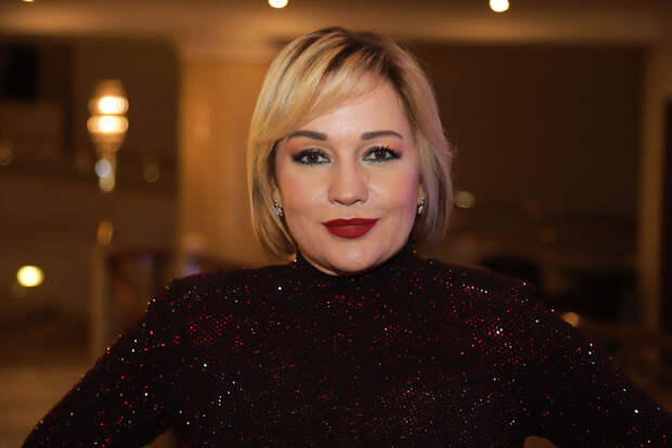 Певица Татьяна Буланова заявила, что упрекает себя из-за измены в браке