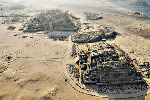 Фото взято с сайта: https://en.peru-spezialisten.com/caral-oldest-city-of-the-american-continent/