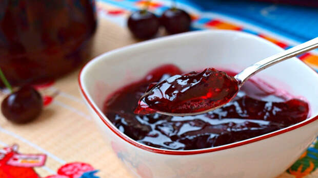 Варение «Вишня в желе» к чаю: десерта лучше не найти! Вместо килограмма конфет…