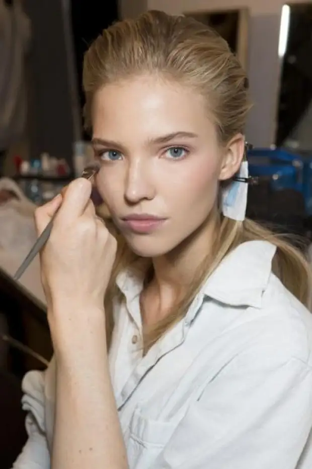 База под макияж -- это. Основа под макияж: зачем нужна и как использовать?