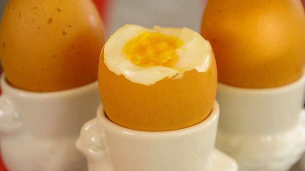 Диетологи объяснили пользу яиц для похудения
