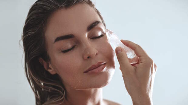 Как привести лицо в порядок после бессонной ночи: проверенные лайфхаки и экспресс-средства