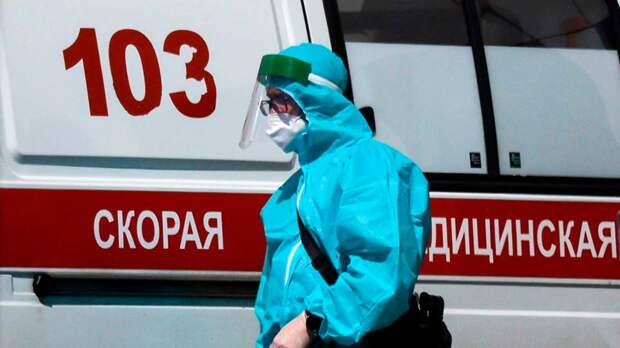 В России шестой день подряд зафиксирован рекорд по смертности от COVID-19, и мы догоняем США