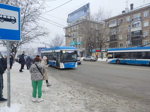 Новосибирские школьники смогут бесплатно ездить на метро и городском транспорте
