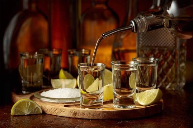 Пассажирка выпила 14 рюмок текилы, получила травму и засудила круизную компанию