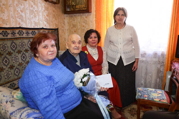 Ветерану ВОВ Александру Борщевскому исполнилось 100 лет