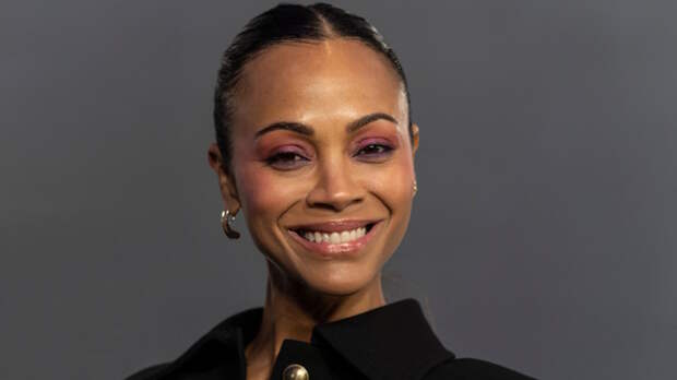 Зои Салдана стала самой кассовой актрисой в истории