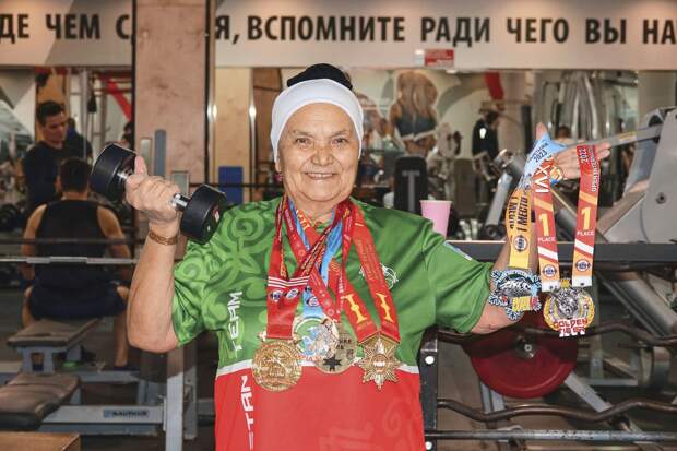 Чаллыда яшәүче чемпион Назимә апа Закирова: Миңа әле 83 кенә... - «Сөембикә»