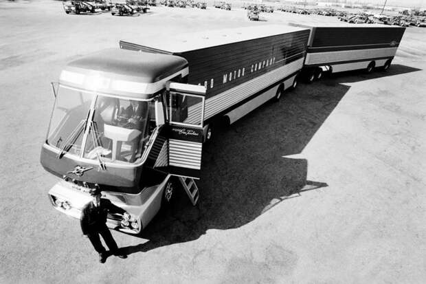 Ford Turbine Truck 1964 - Грузовик размером с дом ford, авто, автоистория, грузовик, концепт, концепт-кар, разработки, ретро авто