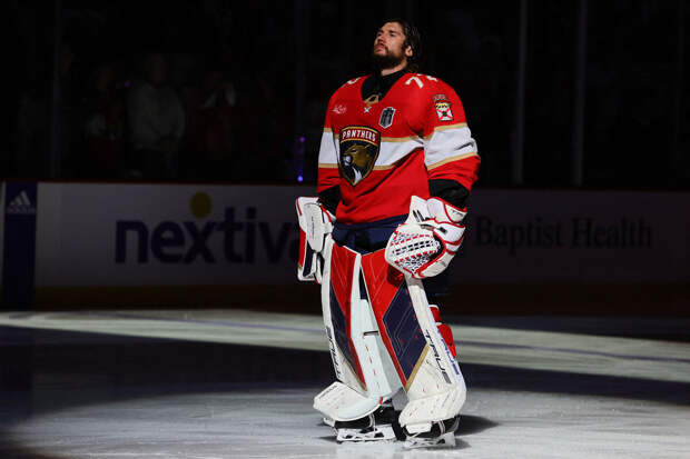 Вратарь "Флориды" Бобровский занял восьмое место в истории по победам в НХЛ