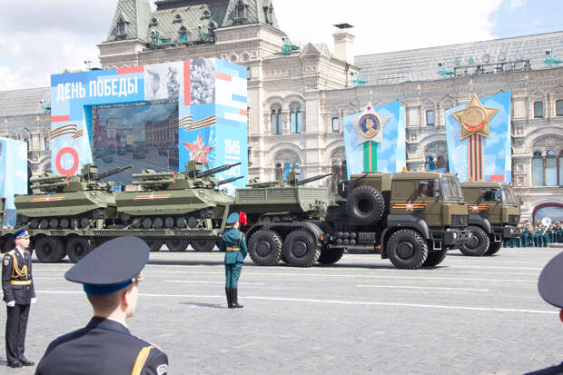 «Русская Планета» побывала на репетиции Парада Победы (фотоальбом)