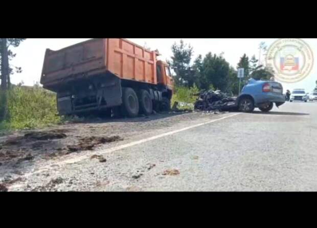 Два человека погибли в Пермском крае в ДТП с КамАЗом и LADA Kalina