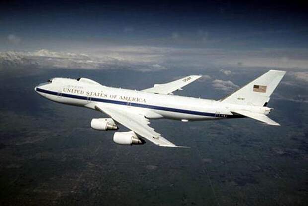 Reuters: ВВС США заключили контракт на создание самолета «Судного дня»