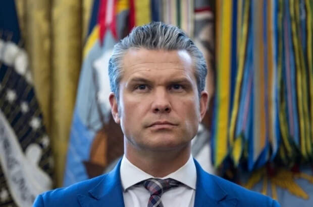 Хегсет: сотни судов выстраиваются в очередь, чтобы пройти через Ормуз