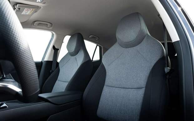 Популярный хэтчбек удивил интерьером и технологиями в новом поколении