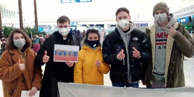 Российские дипломаты случайно помогли американцам эвакуироваться из Уханя