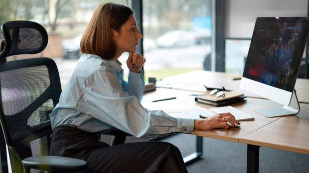 Сидячая работа: как офис разрушает здоровье и что с этим делать