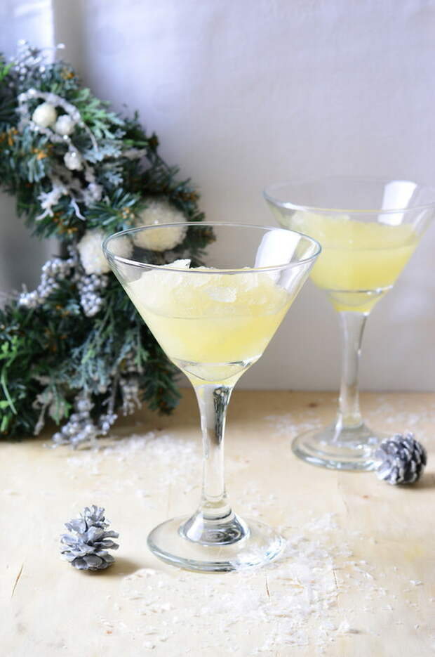 Коктейль на Новый год: Лимонный "лед" с водкой