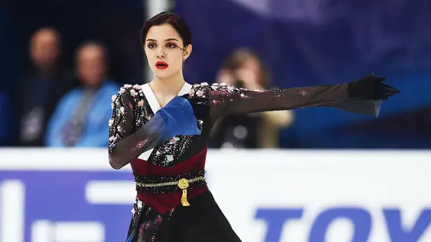 Плющенко: Медведевой нужно закончить со спортом